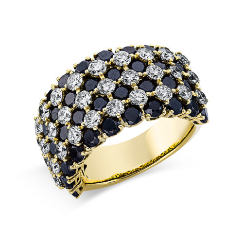 Ring Farbiger Diamant