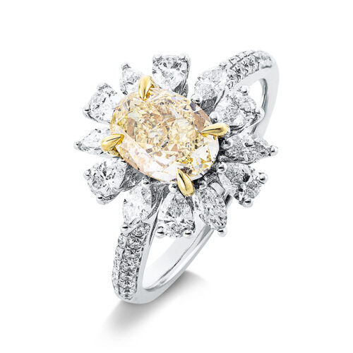 Ring Farbiger Diamant