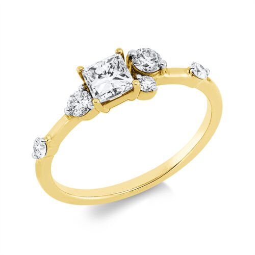 Ring Farbiger Diamant