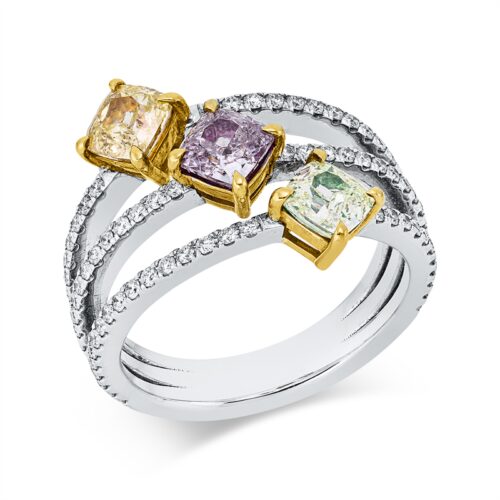 Ring Farbiger Diamant