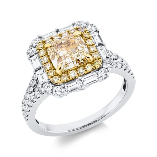 Ring Farbiger Diamant