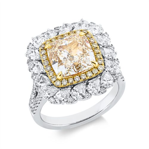 Ring Farbiger Diamant