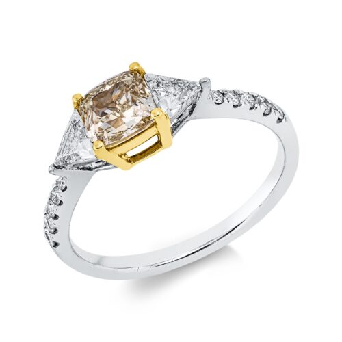 Ring Farbiger Diamant