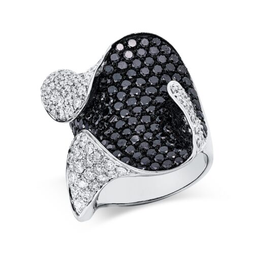 Ring Farbiger Diamant