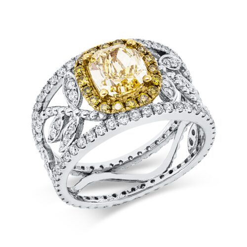 Ring Farbiger Diamant