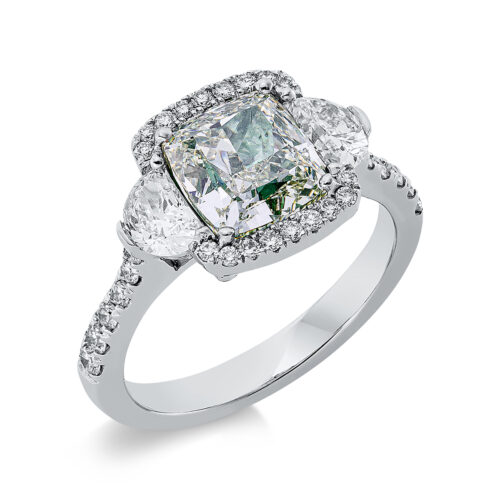 Ring Farbiger Diamant