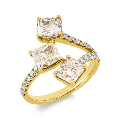 Ring Farbiger Diamant