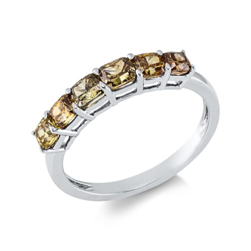 Ring Farbiger Diamant