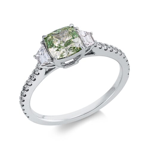 Ring Farbiger Diamant